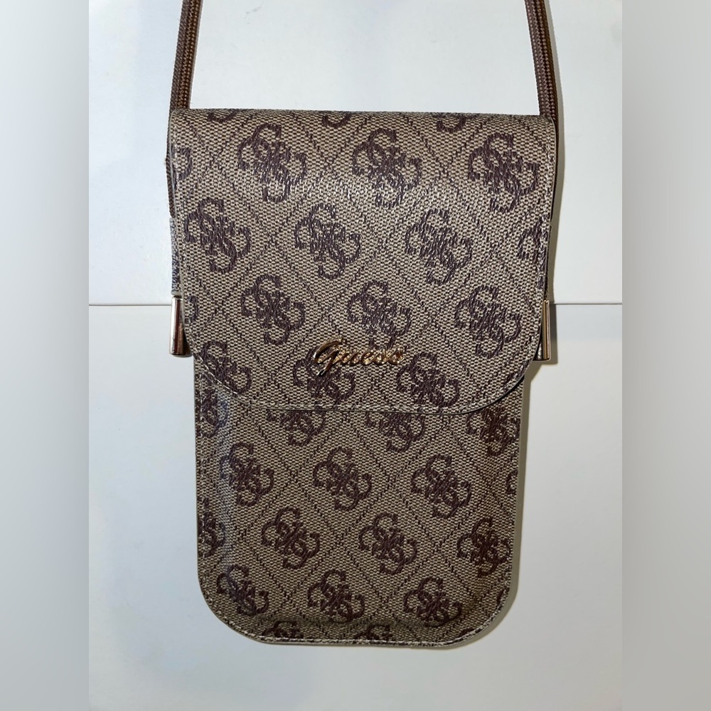 Guess Iphone Samsung Universal Phone Pouch Strap Card Slot
